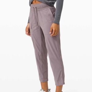 Lululemon Dance Studio Cropped Capri Pants in Lunar Rock, Size 2